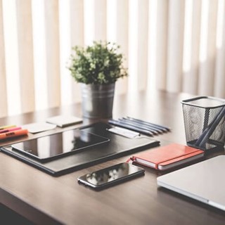 organised office desk